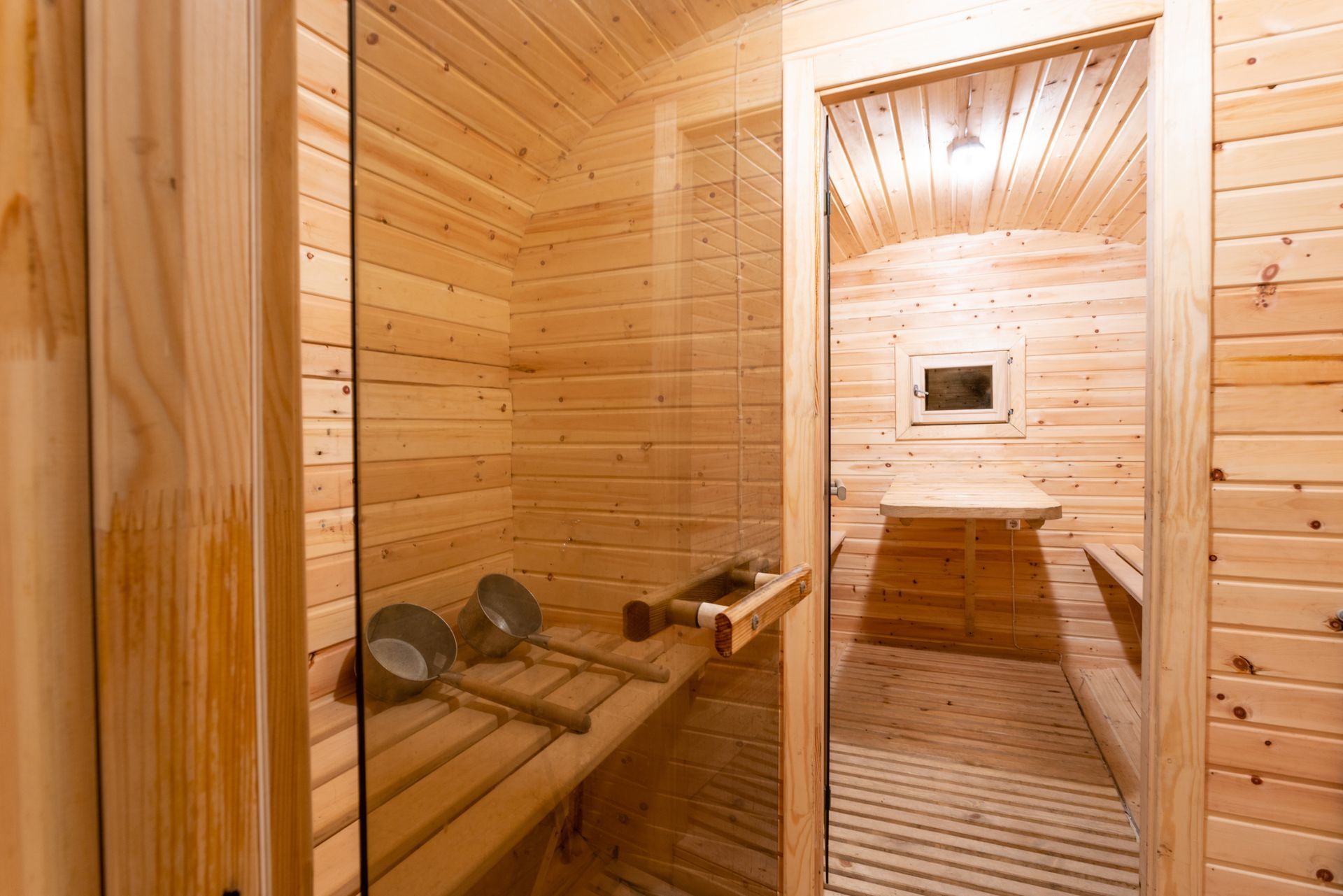 Gros plan sur l'intérieur d'un sauna