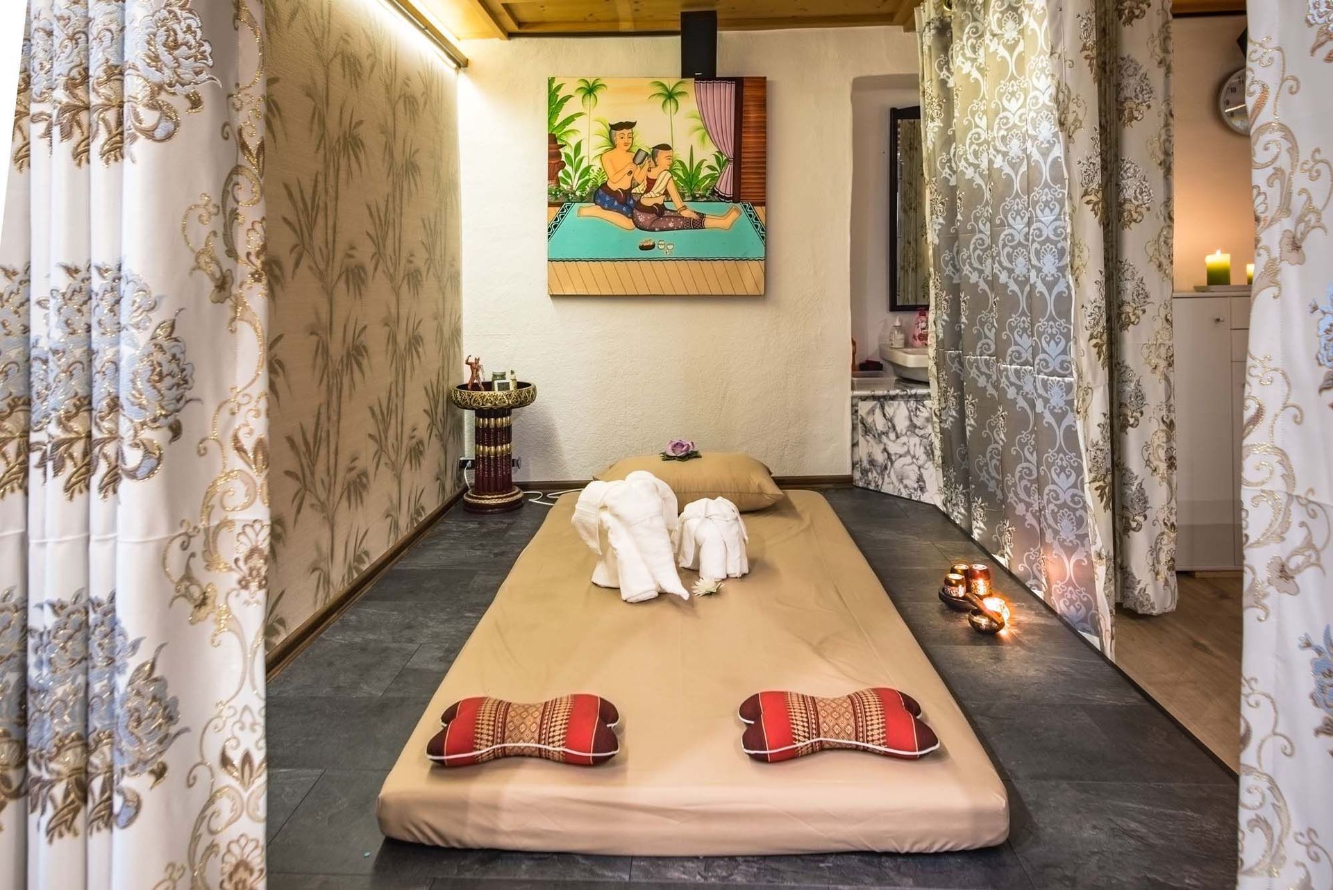 Original thailändisch | RT Thai Massage Praxis | Traditionelle Thai-Massage, Entspannungsmasse, Gesichtsbehandlungen, Wellness | Schaffhausen