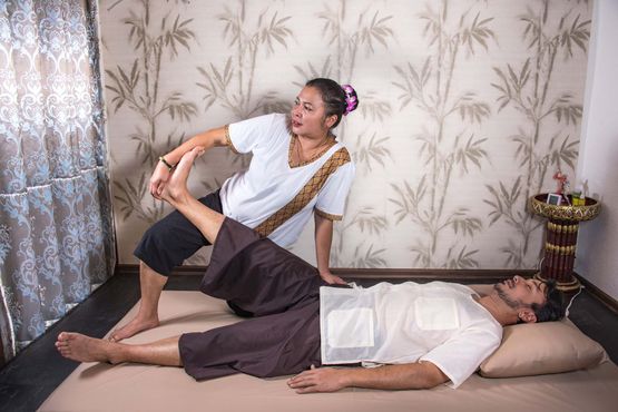 Massage gegen Schmerzen | RT Thai Massage Praxis | Traditionelle Thai-Massage, Entspannungsmasse, Gesichtsbehandlungen, Wellness | Schaffhausen