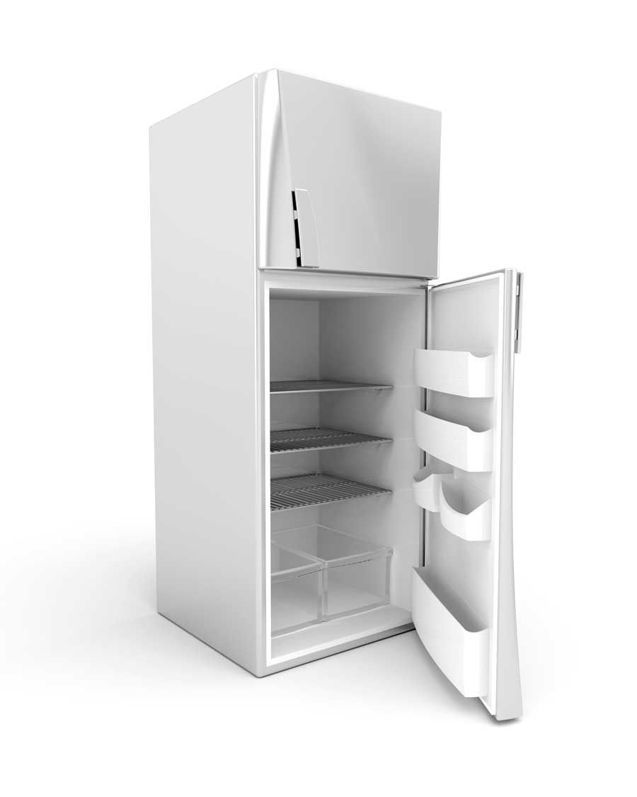 Un refrigerador vacío con la puerta abierta sobre un fondo blanco.