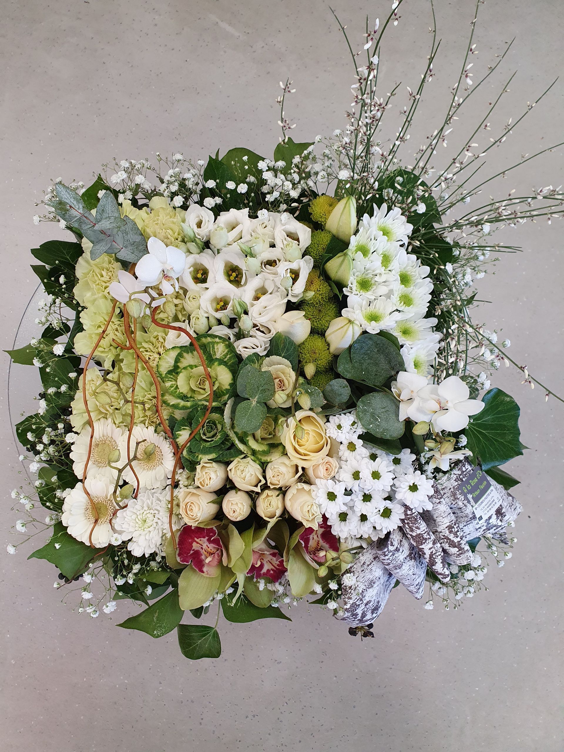 Composition florale carrée