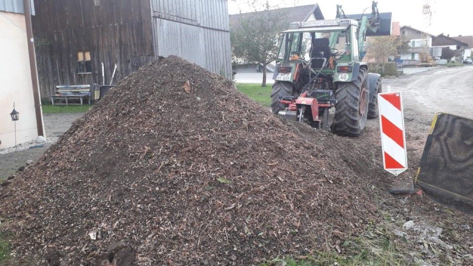 Traktor für die Wurzelentfernung