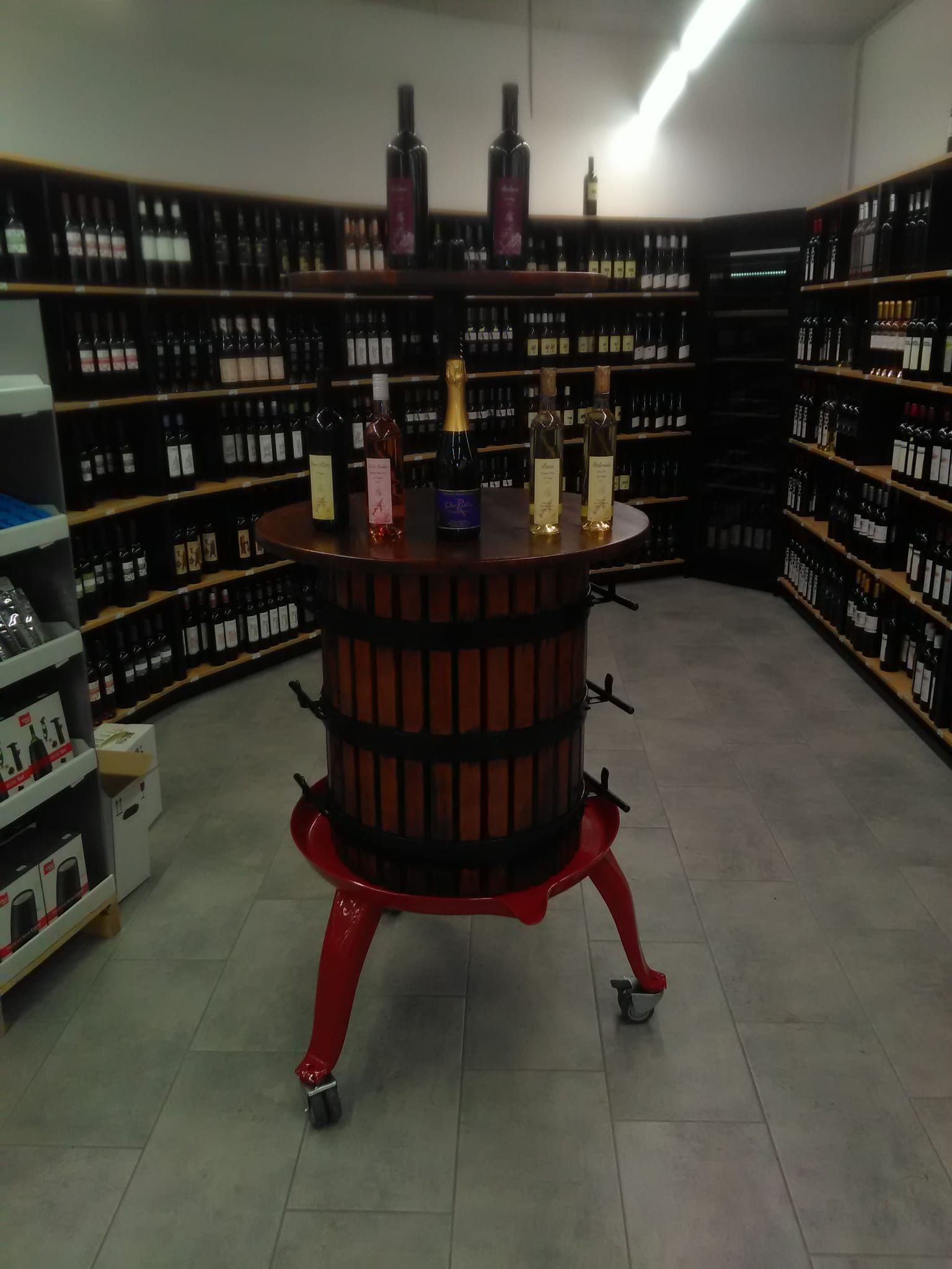 Cave et Verger du Vieux Pressoir| Riddes