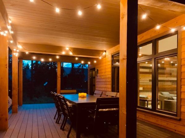 Beautiful Cabin in the woods, with train watching, Great Northern Getaway Cabin located between West and East Glacier Park entrances, perfect place to adventure inside and out of the Park