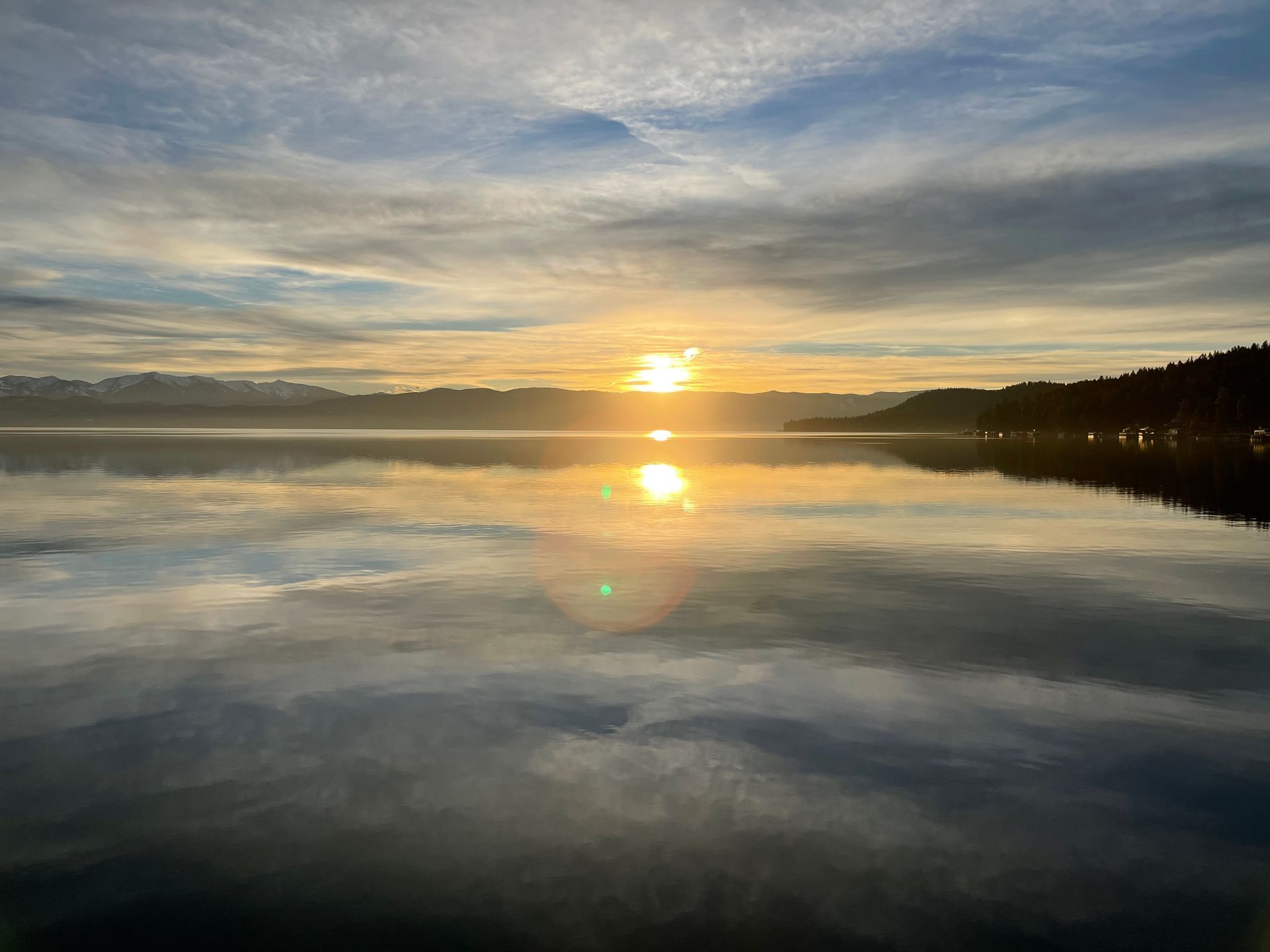 Flathead Lake, the largest freshwater lake west of the Great Lakes - Beautiful for all water adventures and boating of every kind