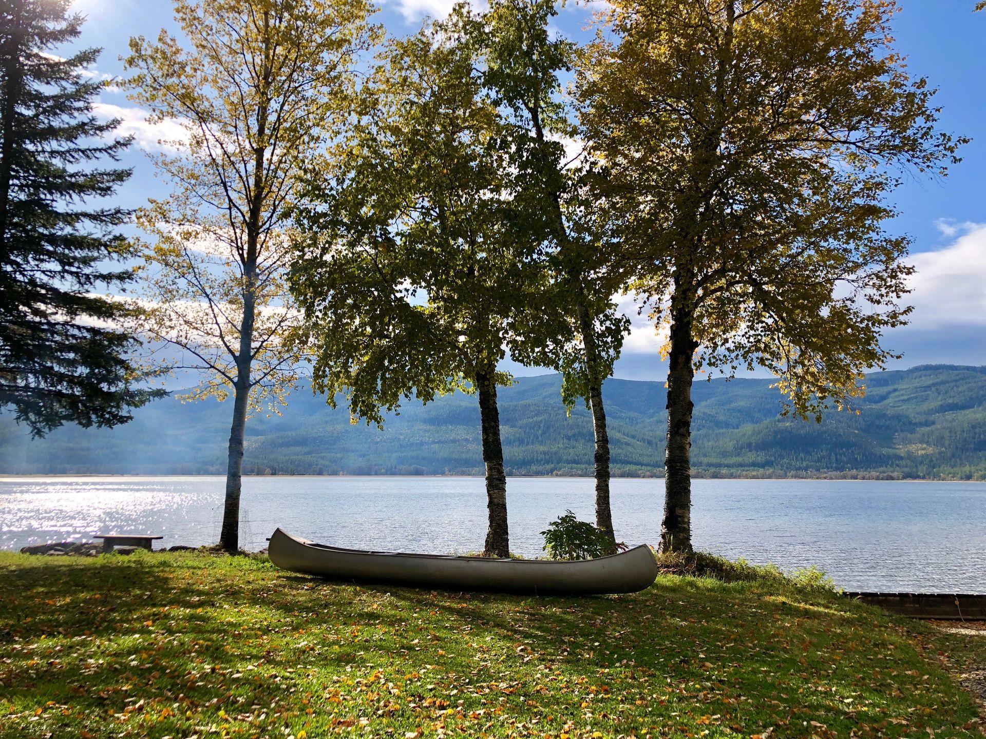 Waterfont Sunset Shores Cabin on Swan Lake, Bigfork MT, Enjoy Montana Vacation Rentals 