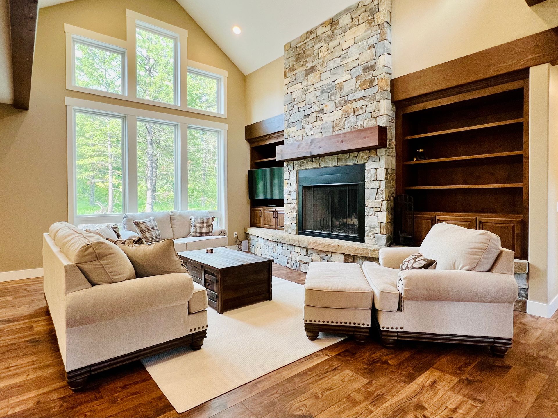 Whispering Pines secluded home in the woods, beautiful newly built, near Lakeside MT, Enjoy Montana Vacation Rentals 