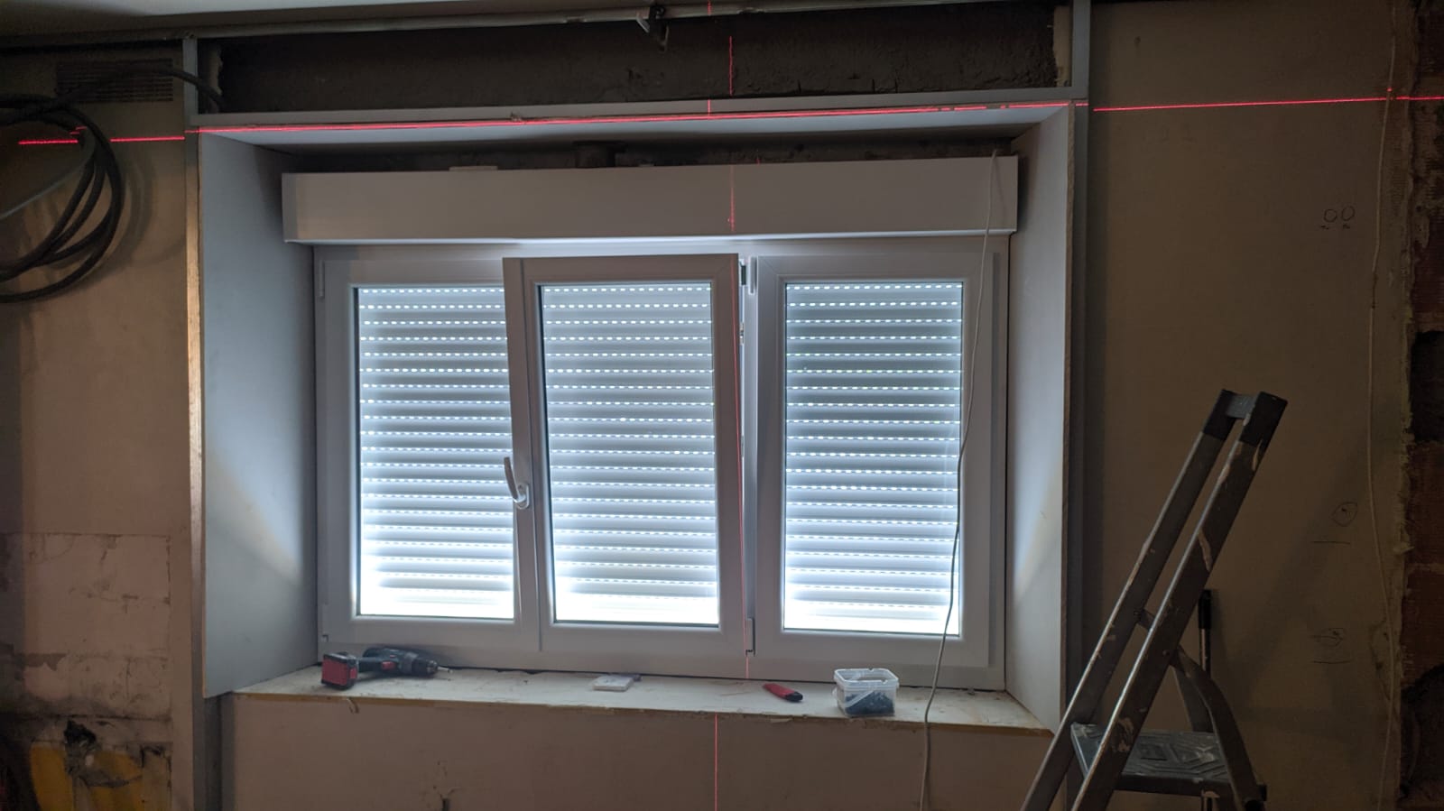 Fenêtre oscillo-battante