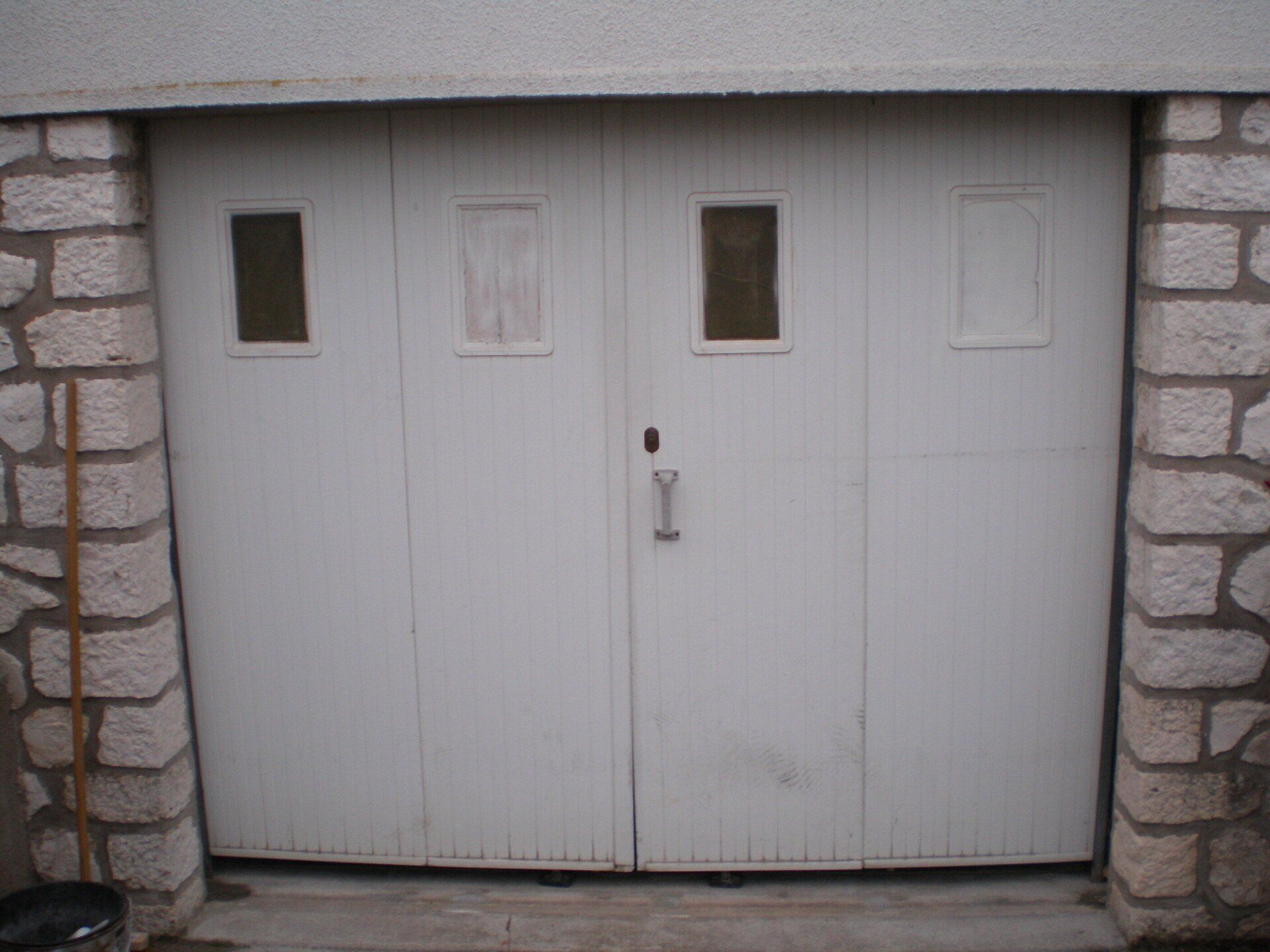 Porte de garage avant