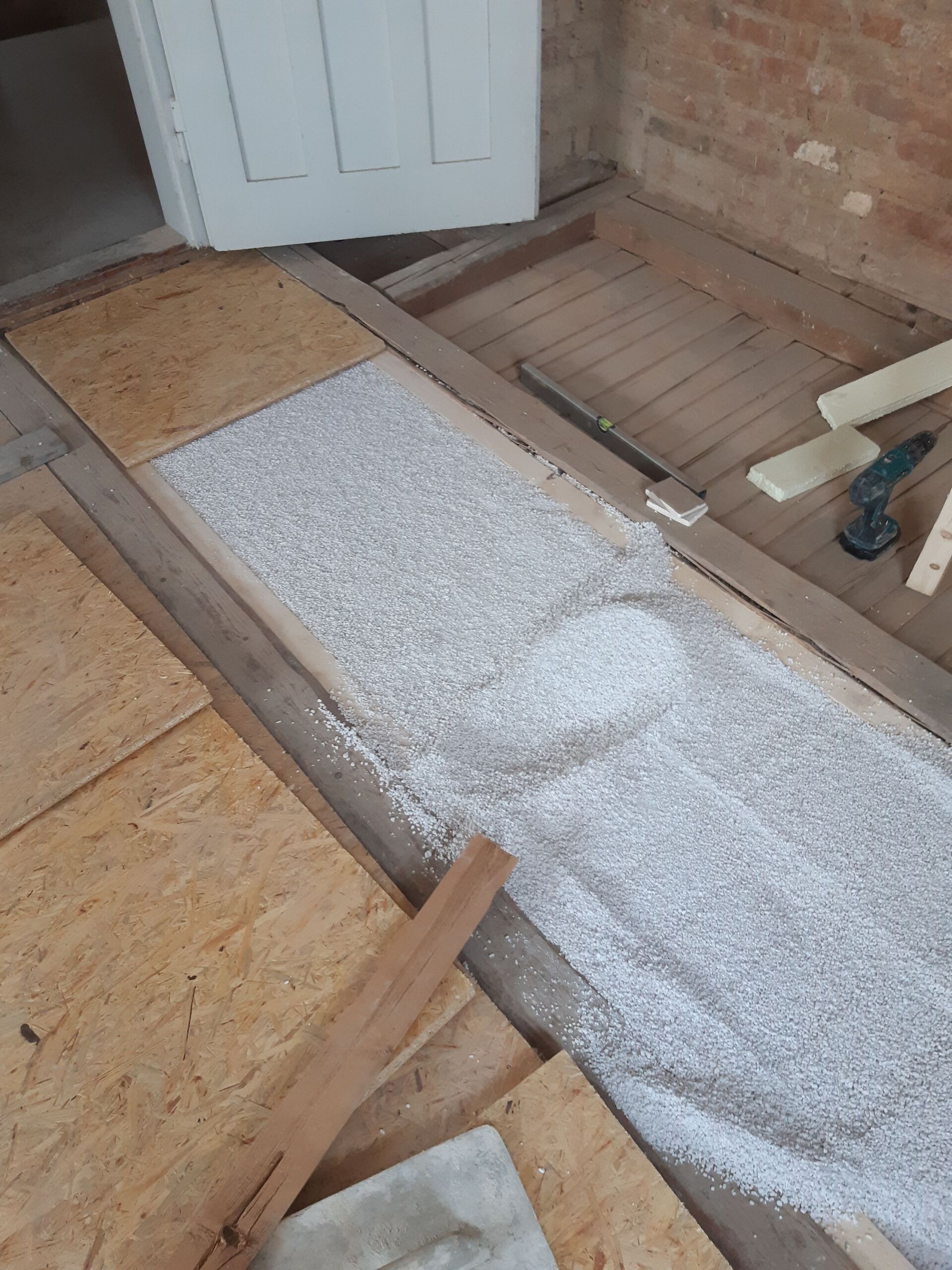 Dämmung der Zwischendecke