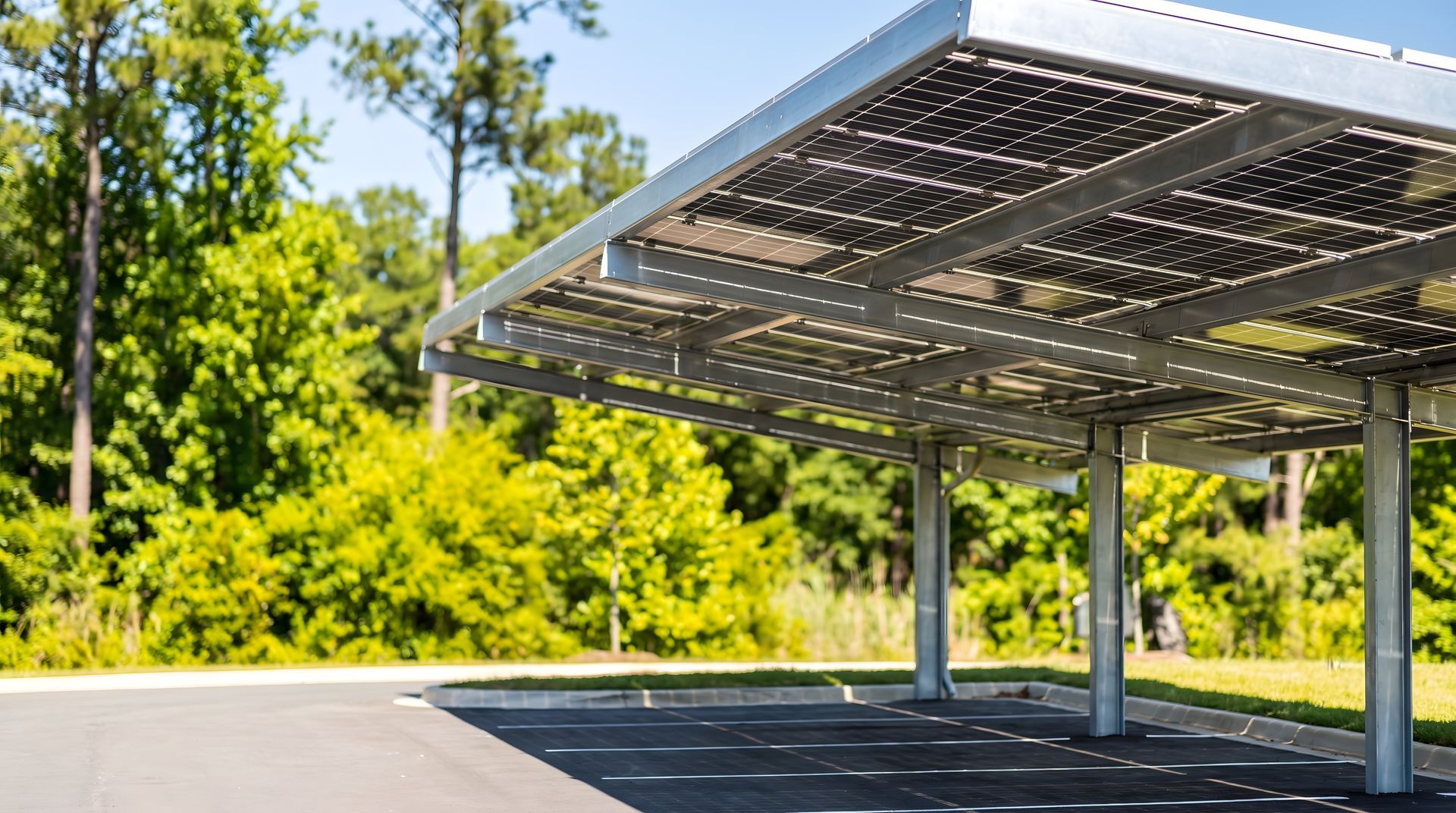 Panneaux solaires sur un parking