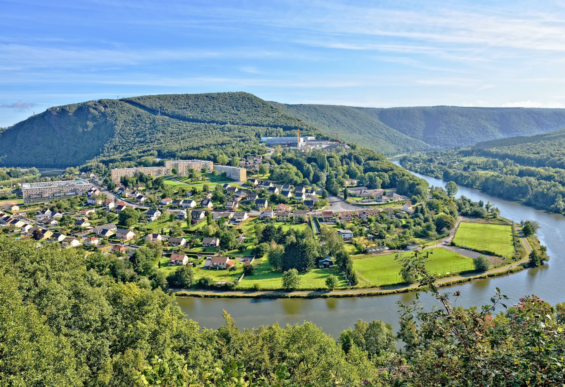 Vers la page Installateur de panneaux solaires à Verdun.