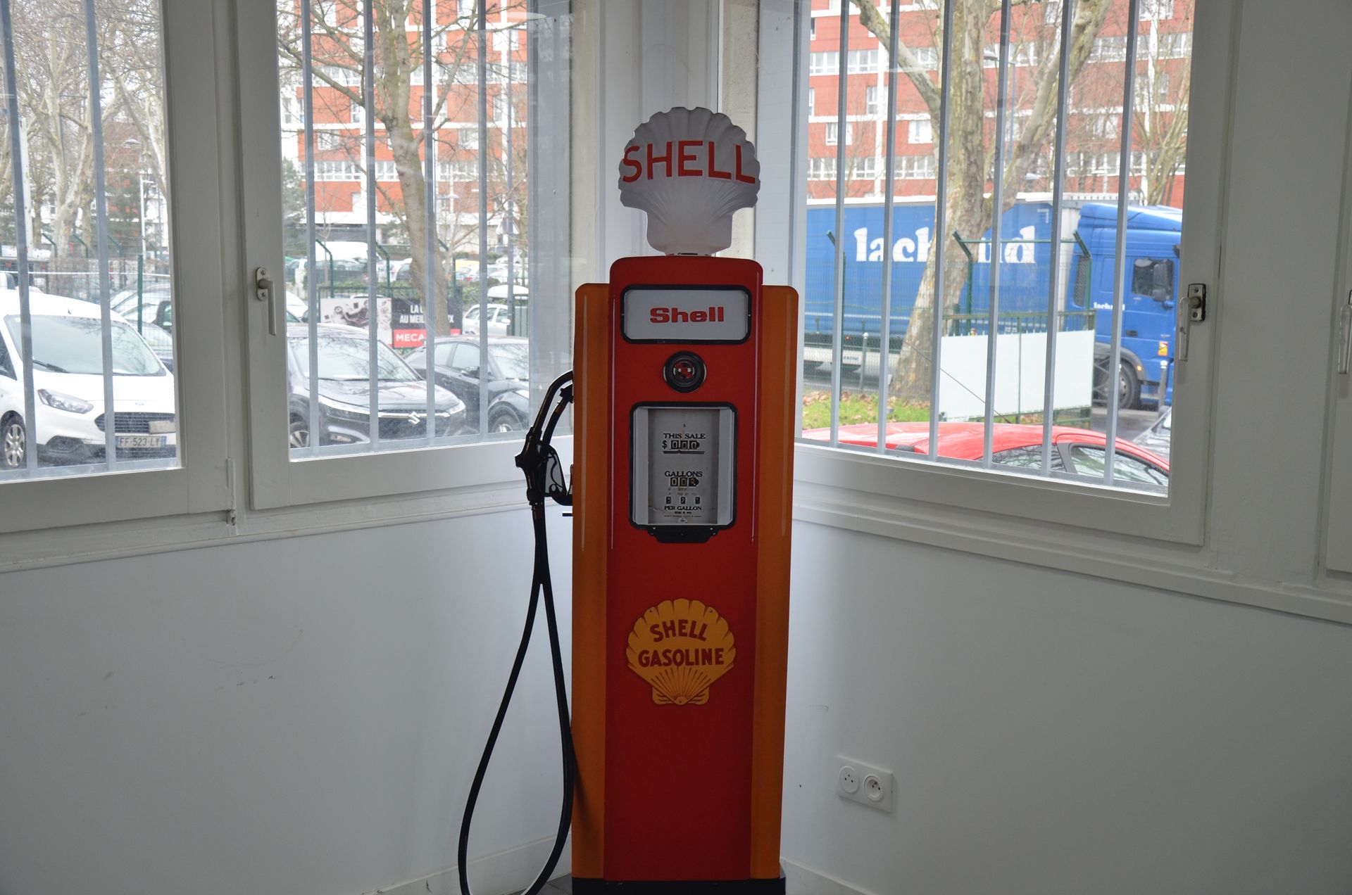 Pompe à essence vintage, élément décoratif