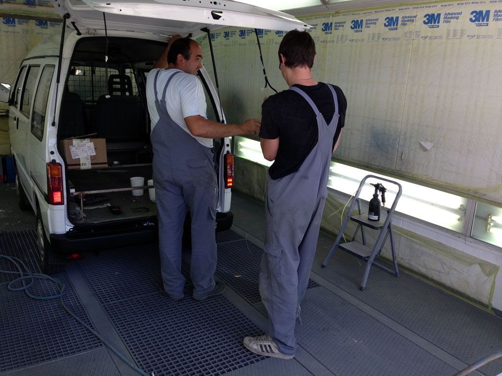 Carrosserie de la Croisette - Nos carrossiers - Genève