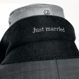 Mann in Hochzeitsanzug