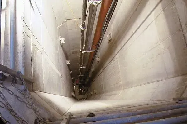 Renzel-Mangold Bautenschutz e.K. - Blick in eine Schachtanlage aus Stahlbeton