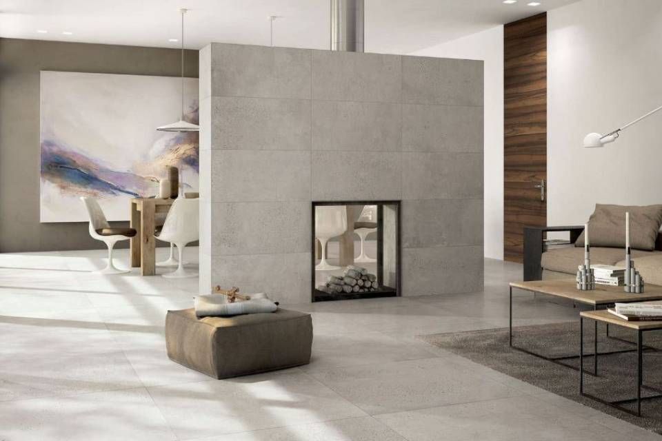 offener Wohnbereich mit Trennwand