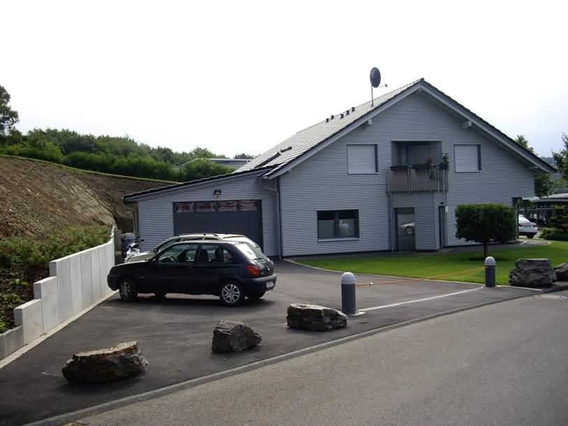 Rückansicht des Wohn- und Geschäftshauses