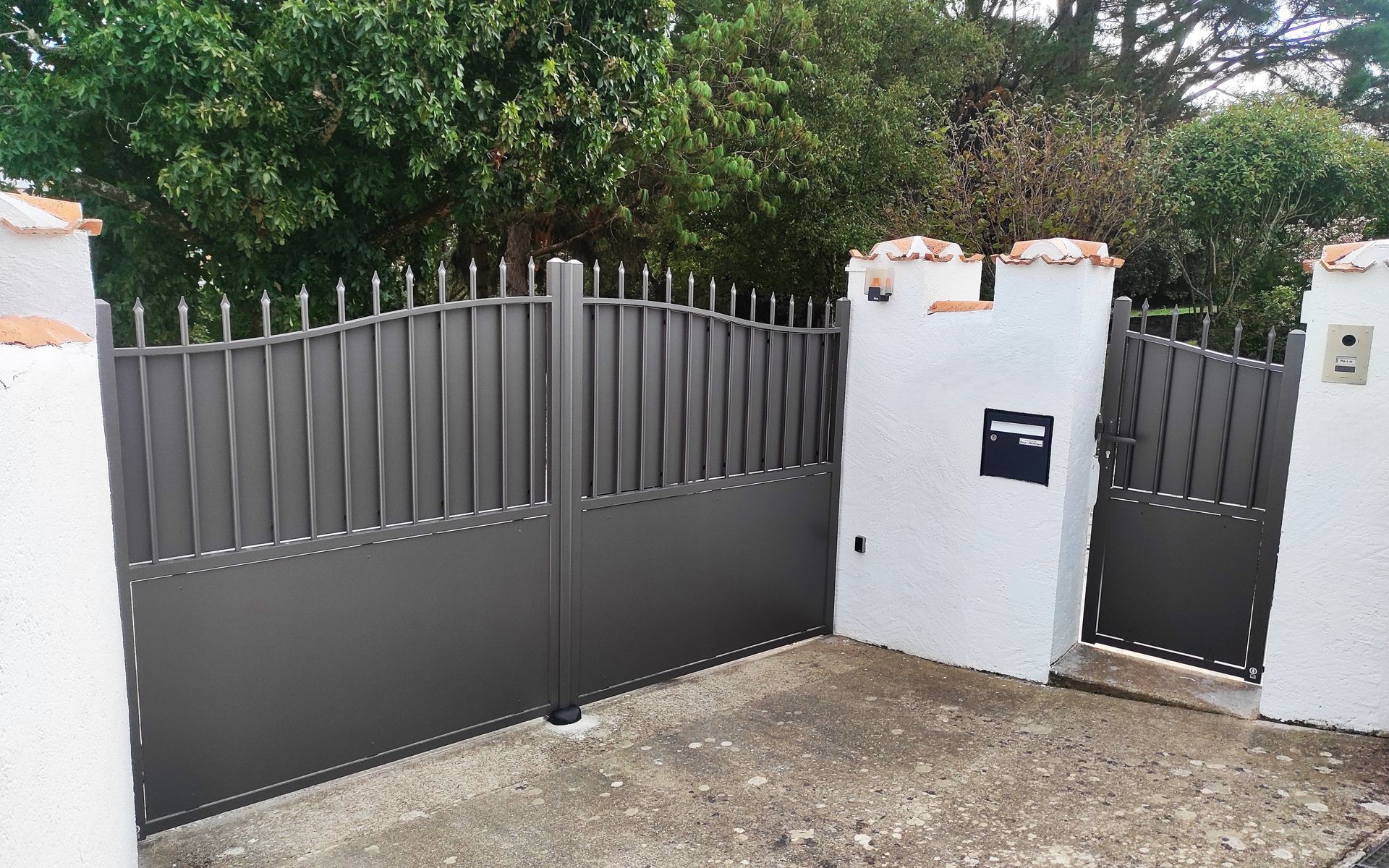 Portail et portillon alu