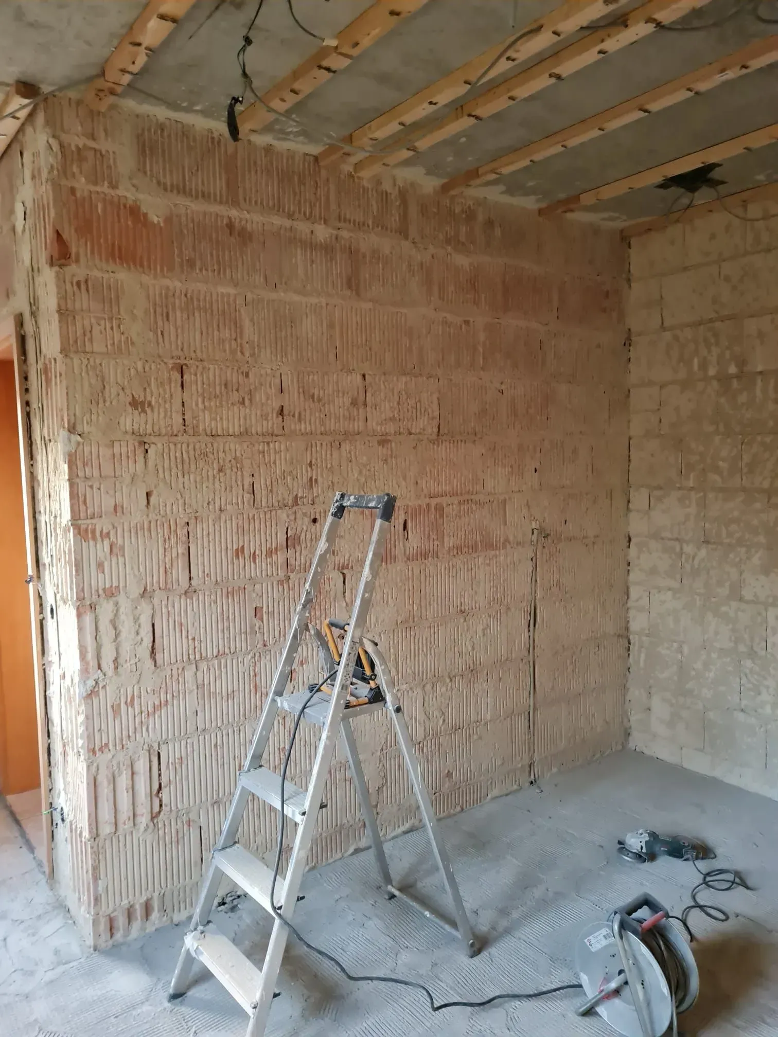 Trost Maurerarbeiten & Umbauten GmbH	