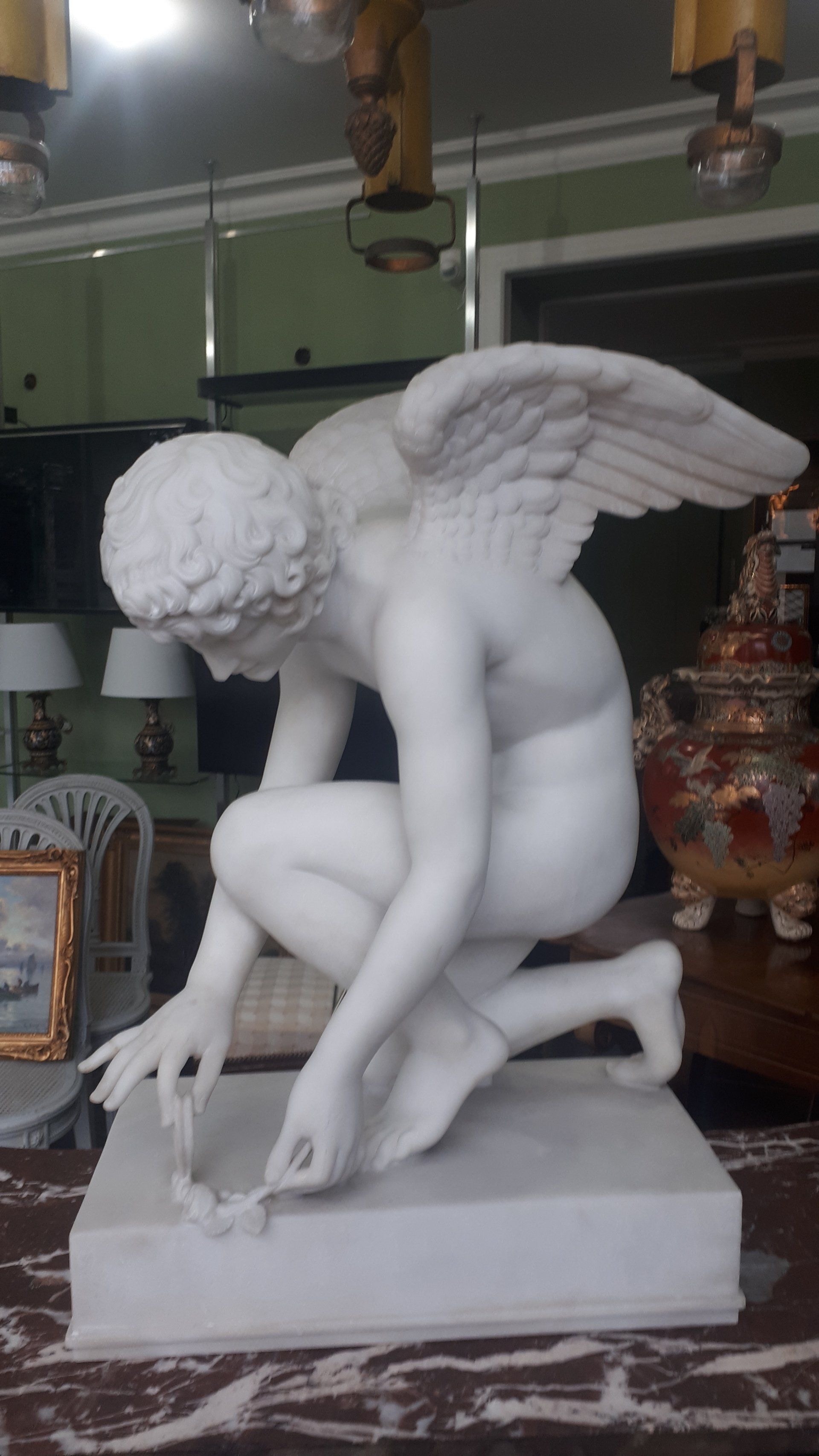 Statue d'un ange en pierre