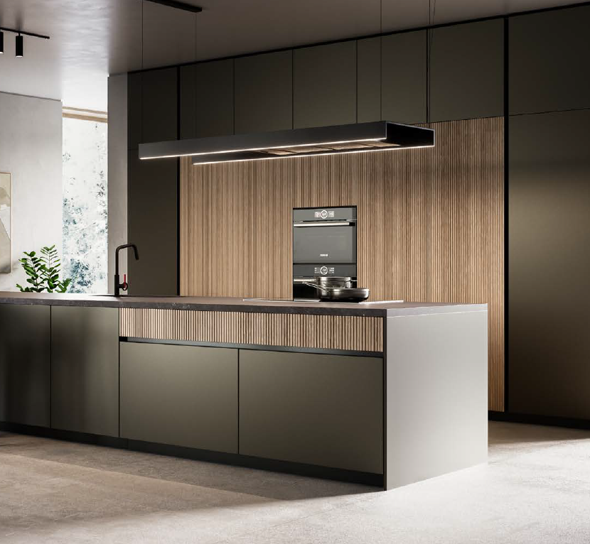 Una cocina con una gran isla y taburetes.