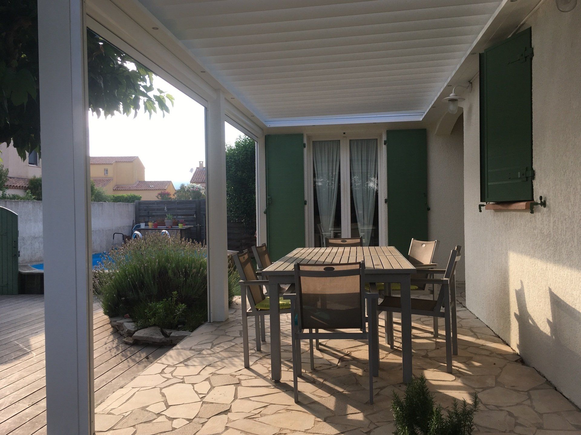 Pergola et store