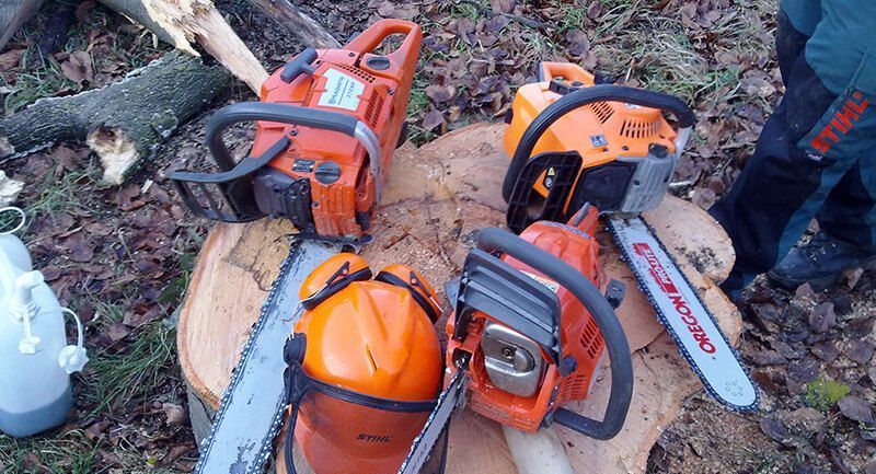 attrezzi per giardinaggio