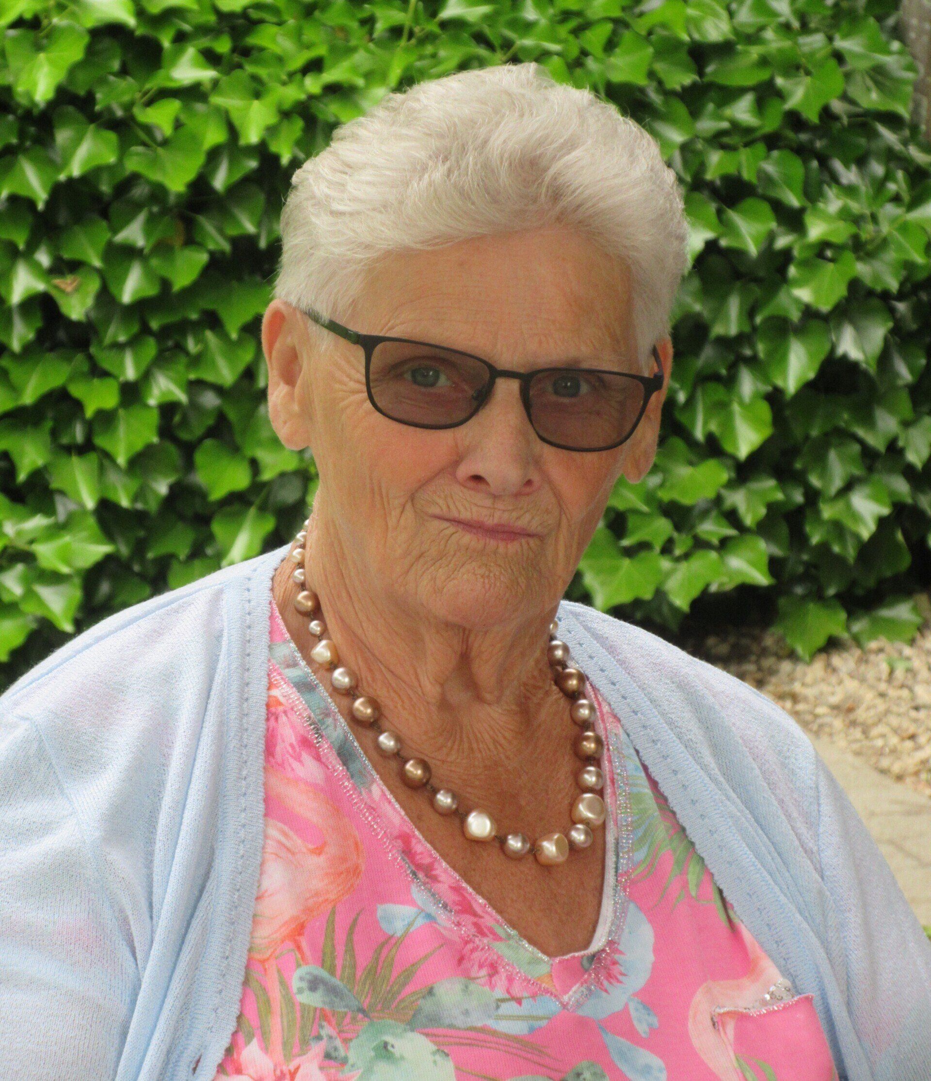 Mevrouw GABRIELLE NOTTEBAERT