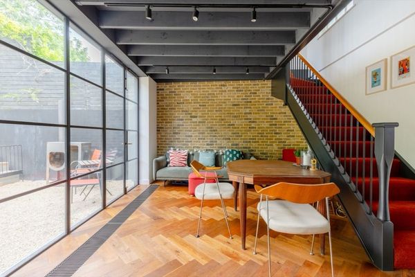 Stable conversion, King's Cross, London