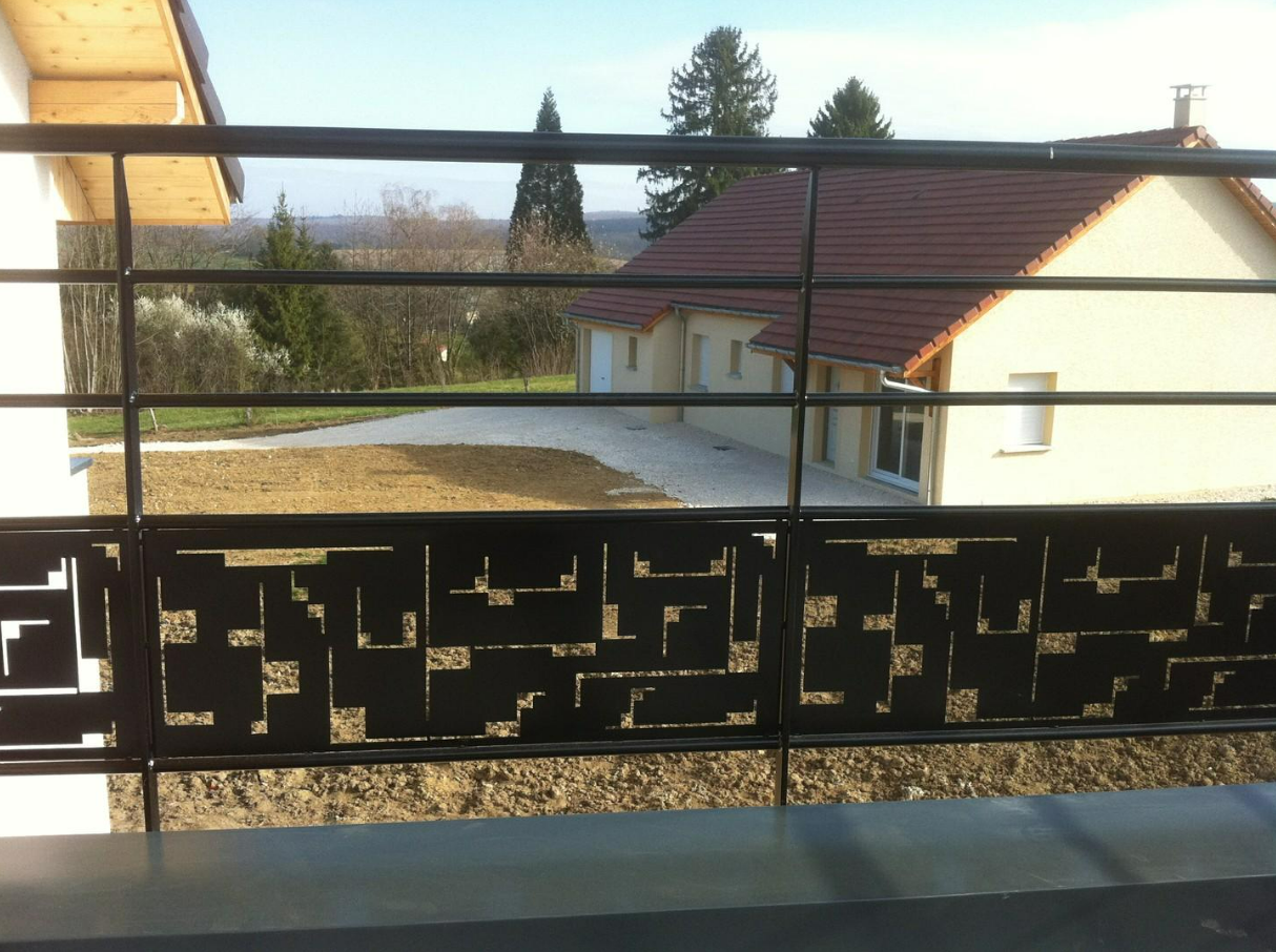 Garde-corps en métal de terrasse