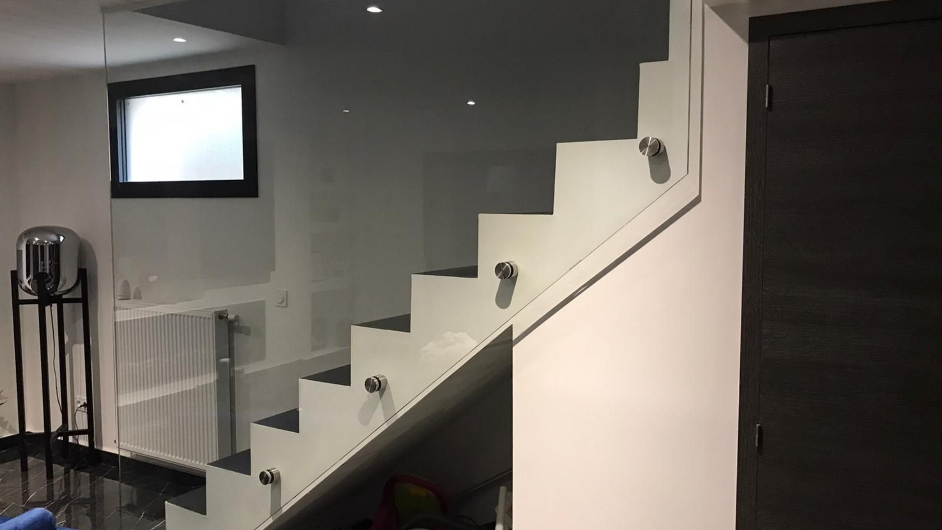 Garde-corps en verre.