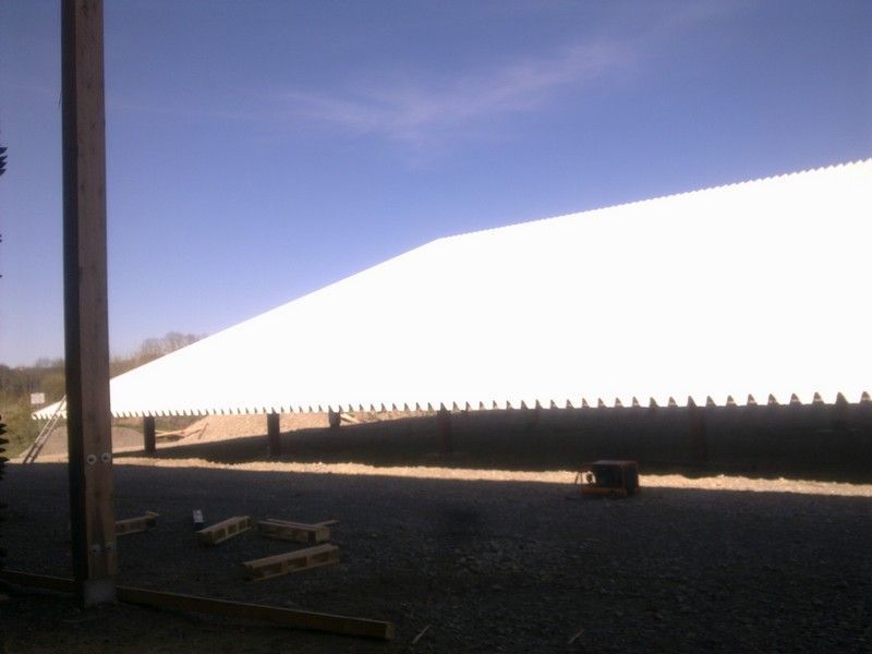 PV-Halle, die von der Bescherer GmbH gebaut wurde