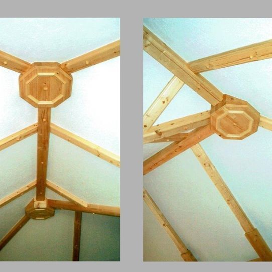 Holzrahmen an einer Decke von der Bau- und Möbeltischlerei Frank Zichner