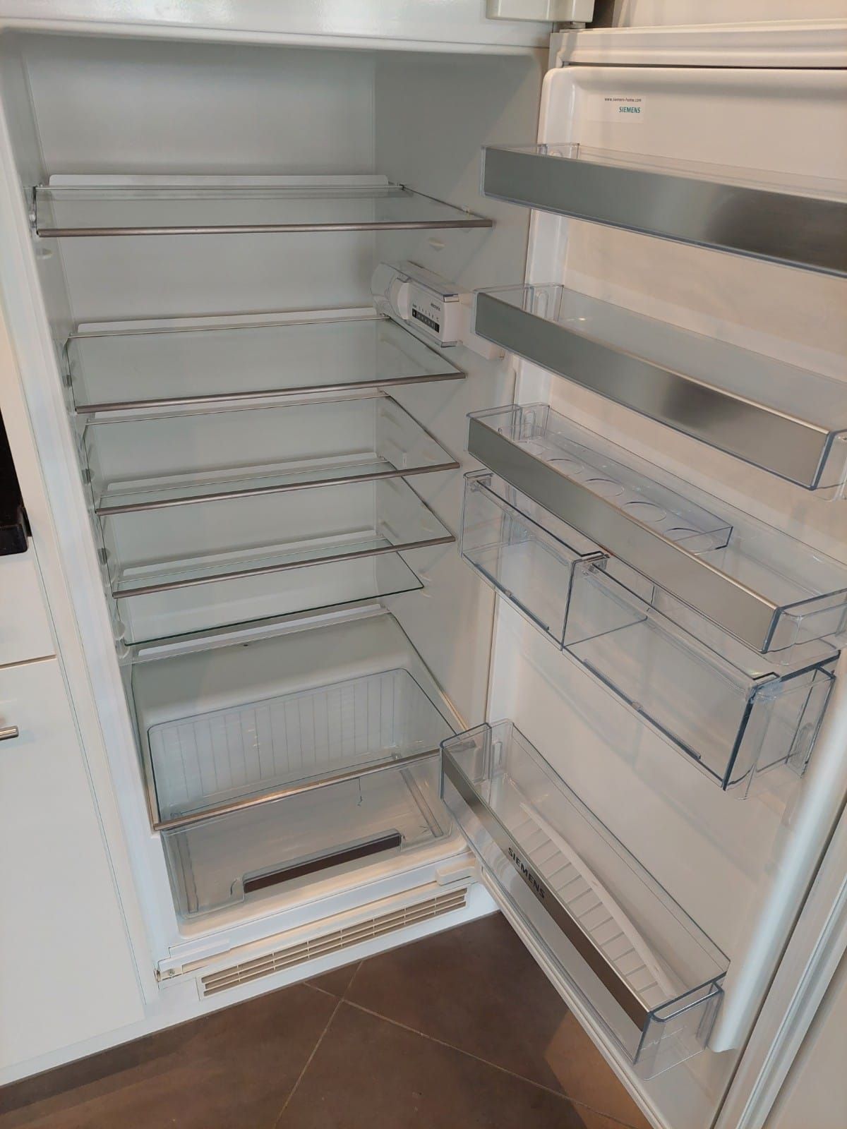 Sauberer Kühlschrank