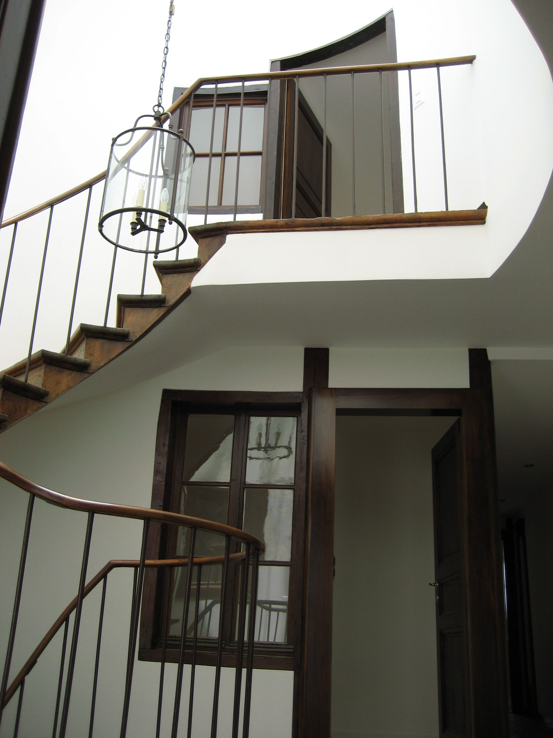 Cage d'escalier - Pascal Dubugnon entreprise de peinture