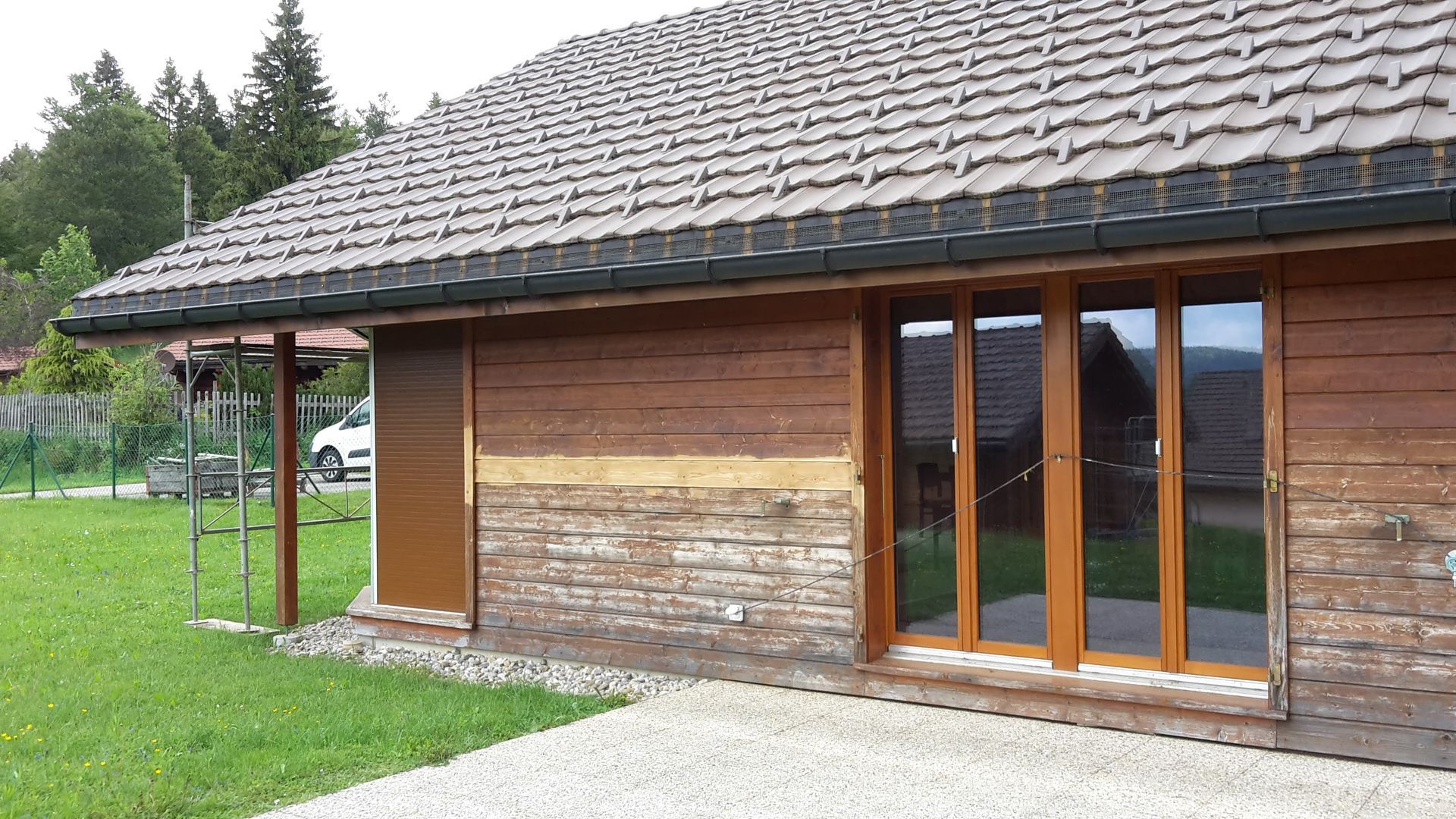 Façade en bois à restaurer - Pascal Dubugnon entreprise de peinture