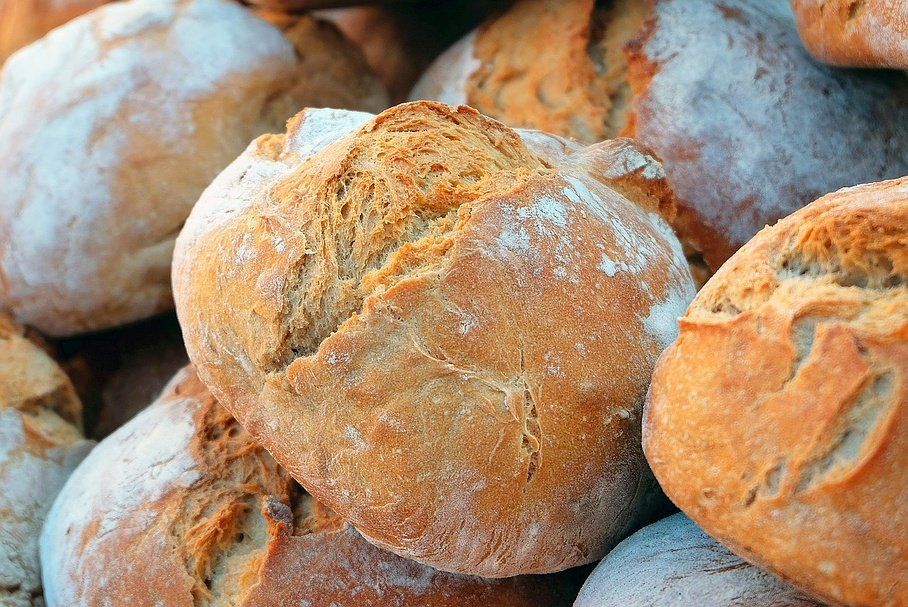 Pains au levain naturel, pains spéciaux à la boulangerie tunisienne Ça croustille... à Avignon, route de Lyon