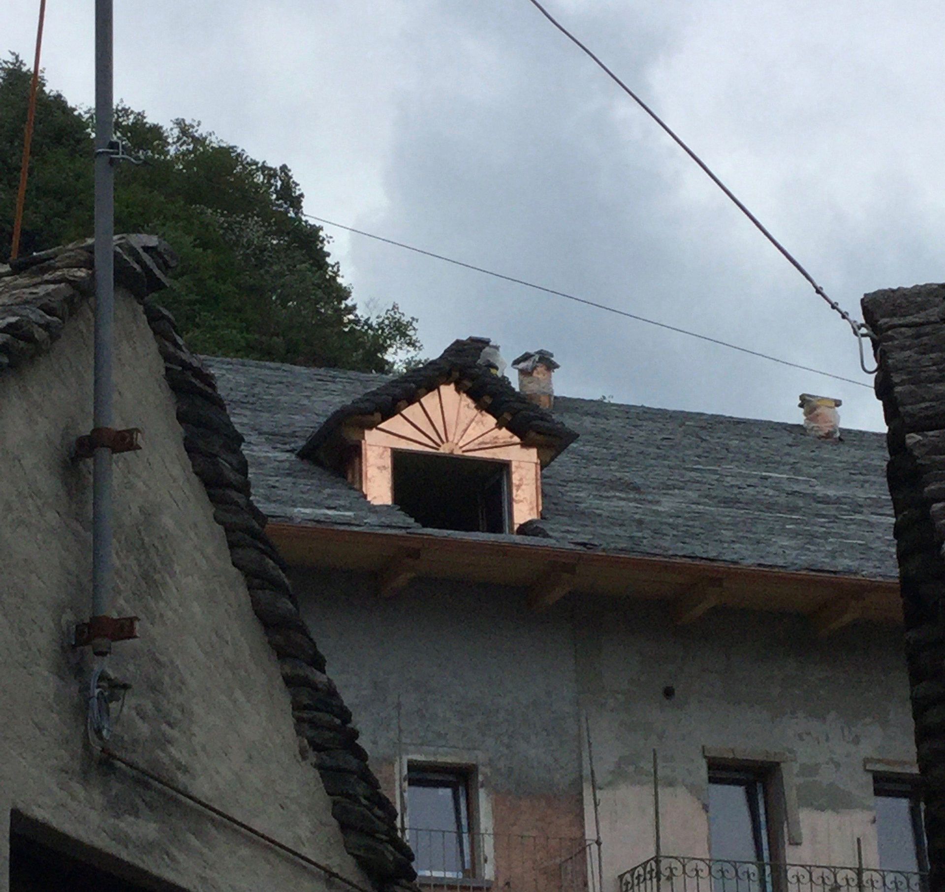 Tetti Forster – Dachluke aus Kupfer – Locarno