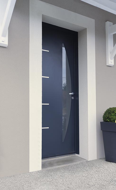 Porte d'entrée en acier de couleur grise