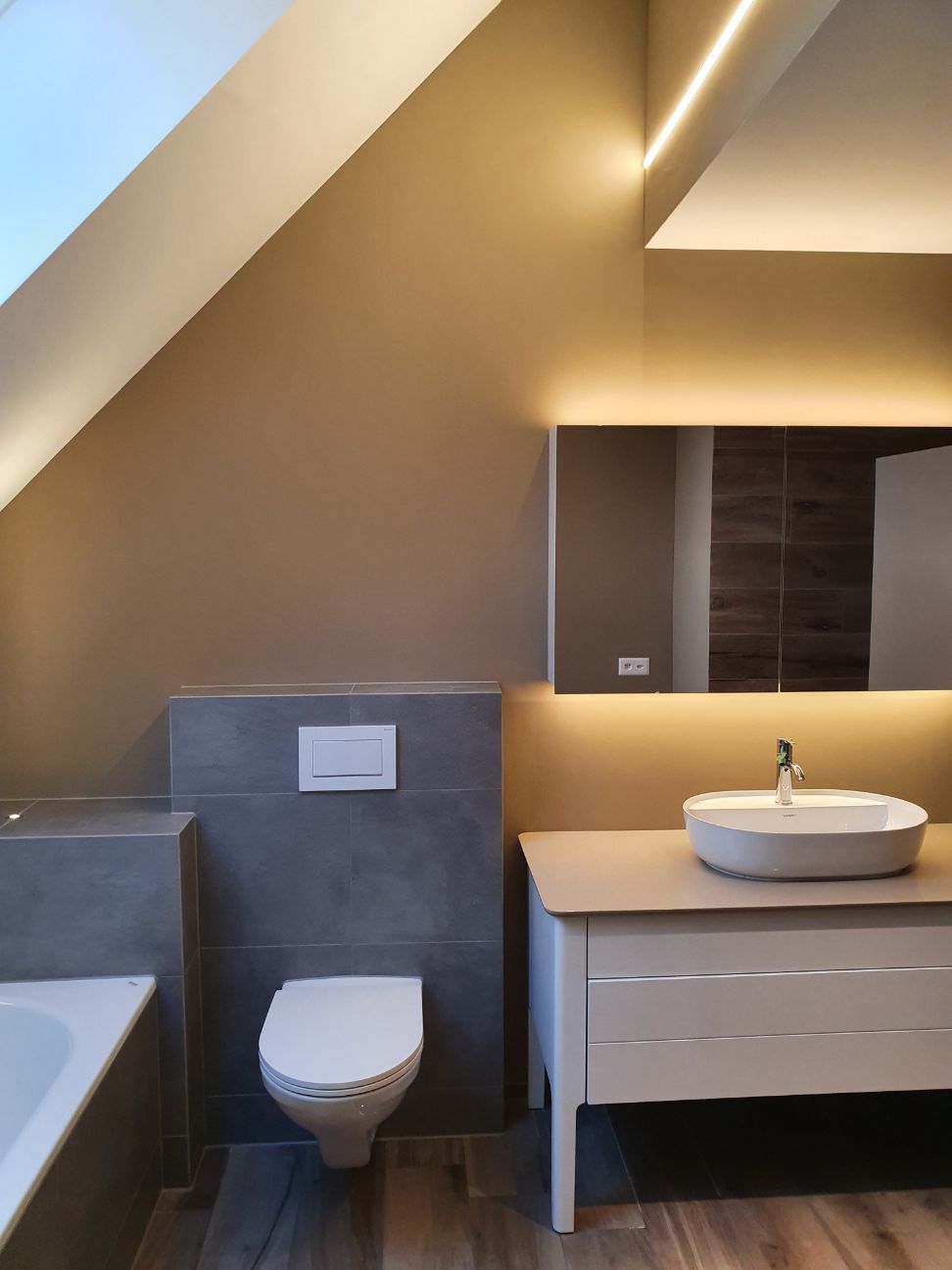 Malerarbeiten - Erni AG Baumalerei und Spritzwerk - Bremgarten