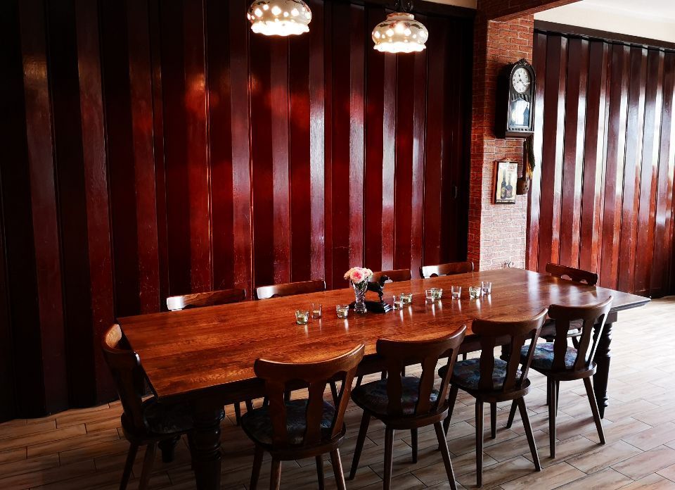 Gebäude von Gaststätte Zur Tanne mit Holz