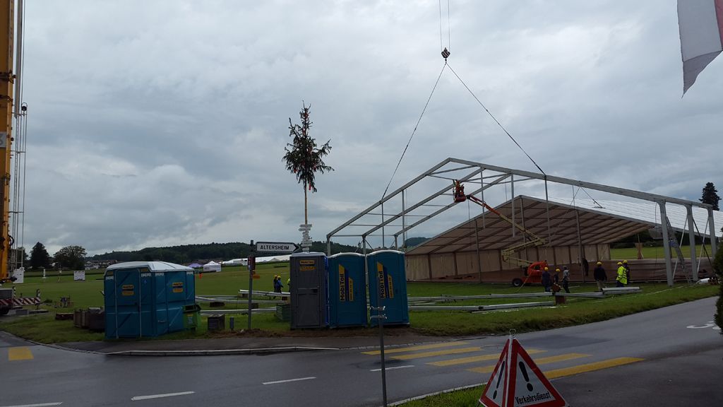 Festbankgarnituren - Hofer & Häni AG in Biel/Bienne