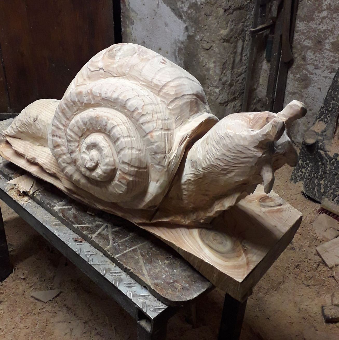 Holzskulptur Schnecke