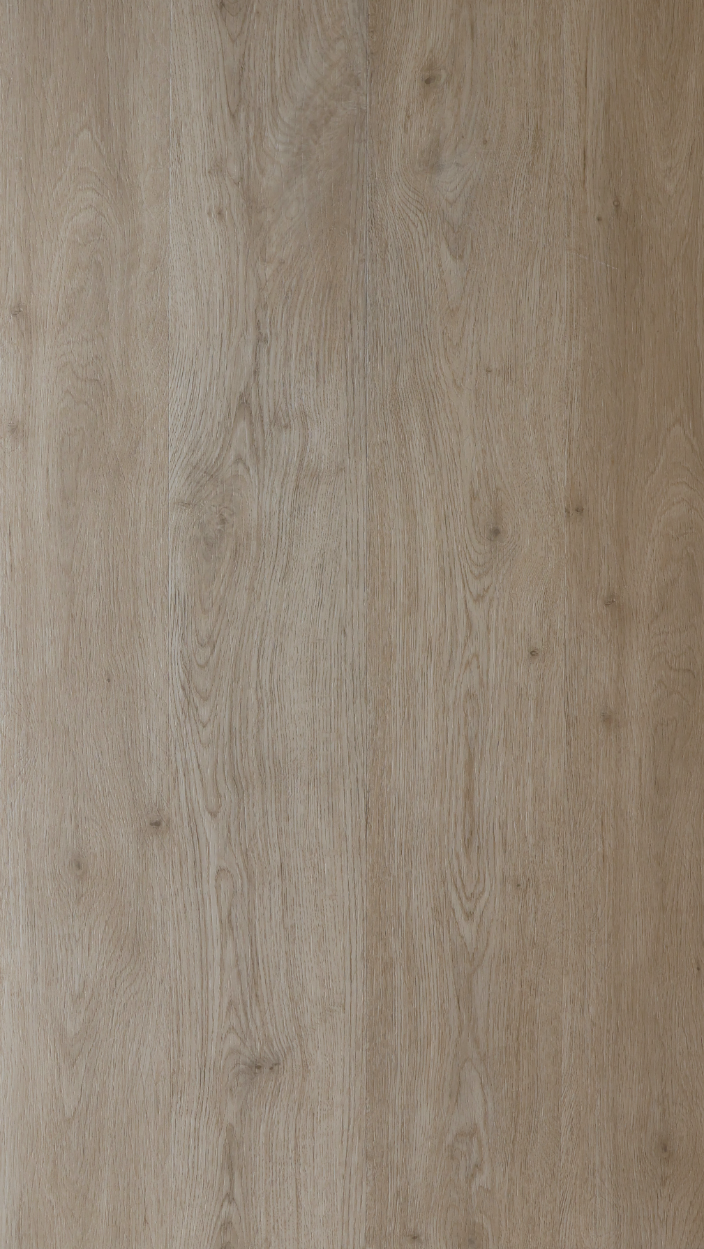 Texture de bois brun clair avec des veines verticales