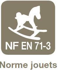 Logo de sécurité des jouets NF EN 71-3 avec une icône de cheval à bascule sur fond beige, texte « Norme jouets »