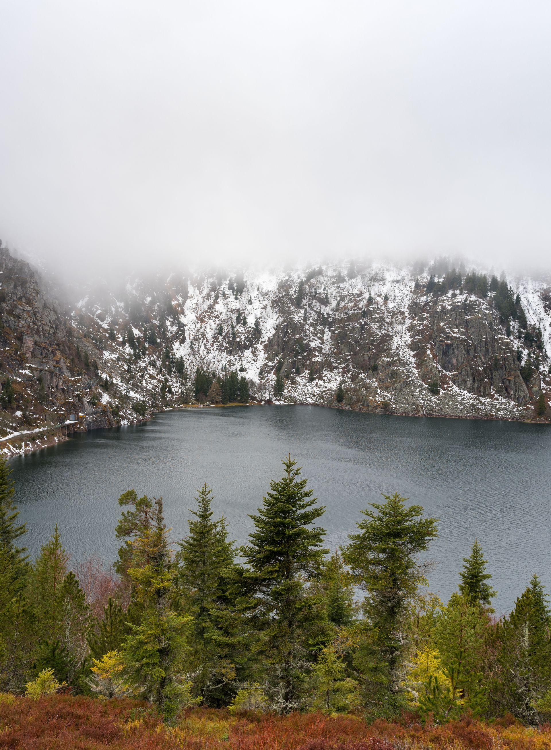 Le Lac Blanc sous la brume