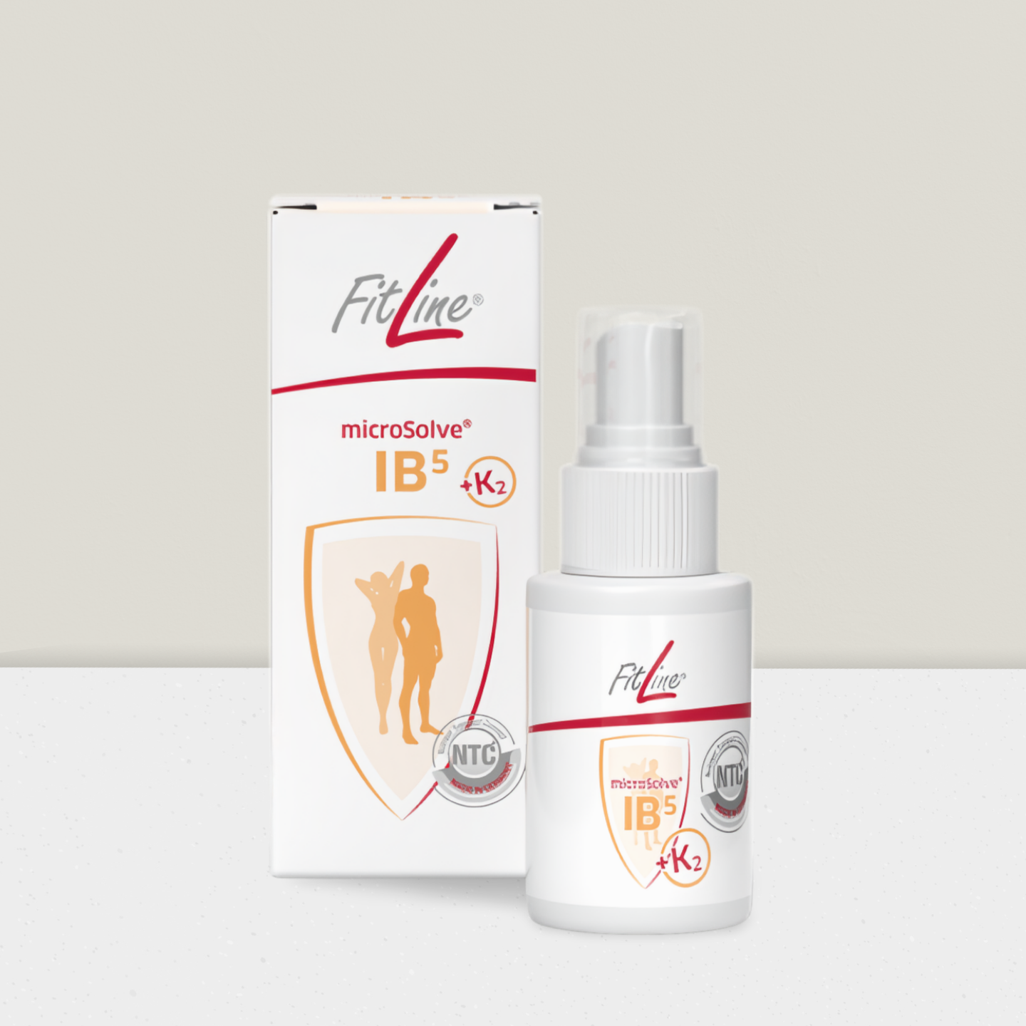 Weiße Sprühflasche mit orangefarbenem Schildlogo, das eine menschliche Figur zeigt.