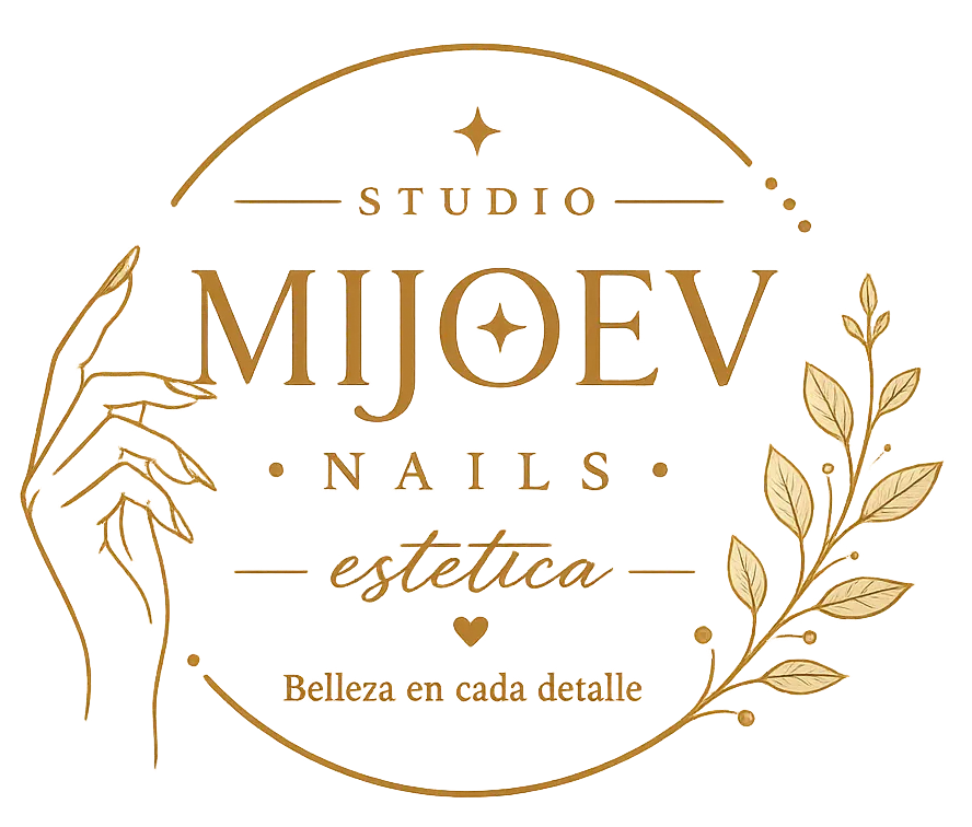 Logo dorado de Studio MIJOEV Nails Estetica con manos, hojas y el texto “Belleza en cada detalle”