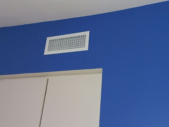 Grille de soufflage sur gainable à eau